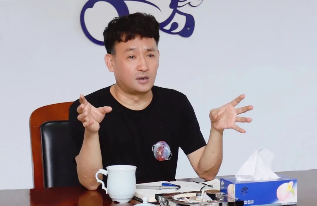 凝心聚力·贏創(chuàng)未來(lái) | 花花牛乳業(yè)集團(tuán)召開(kāi)營(yíng)銷(xiāo)、養(yǎng)殖及飼料經(jīng)營(yíng)工作會(huì)議