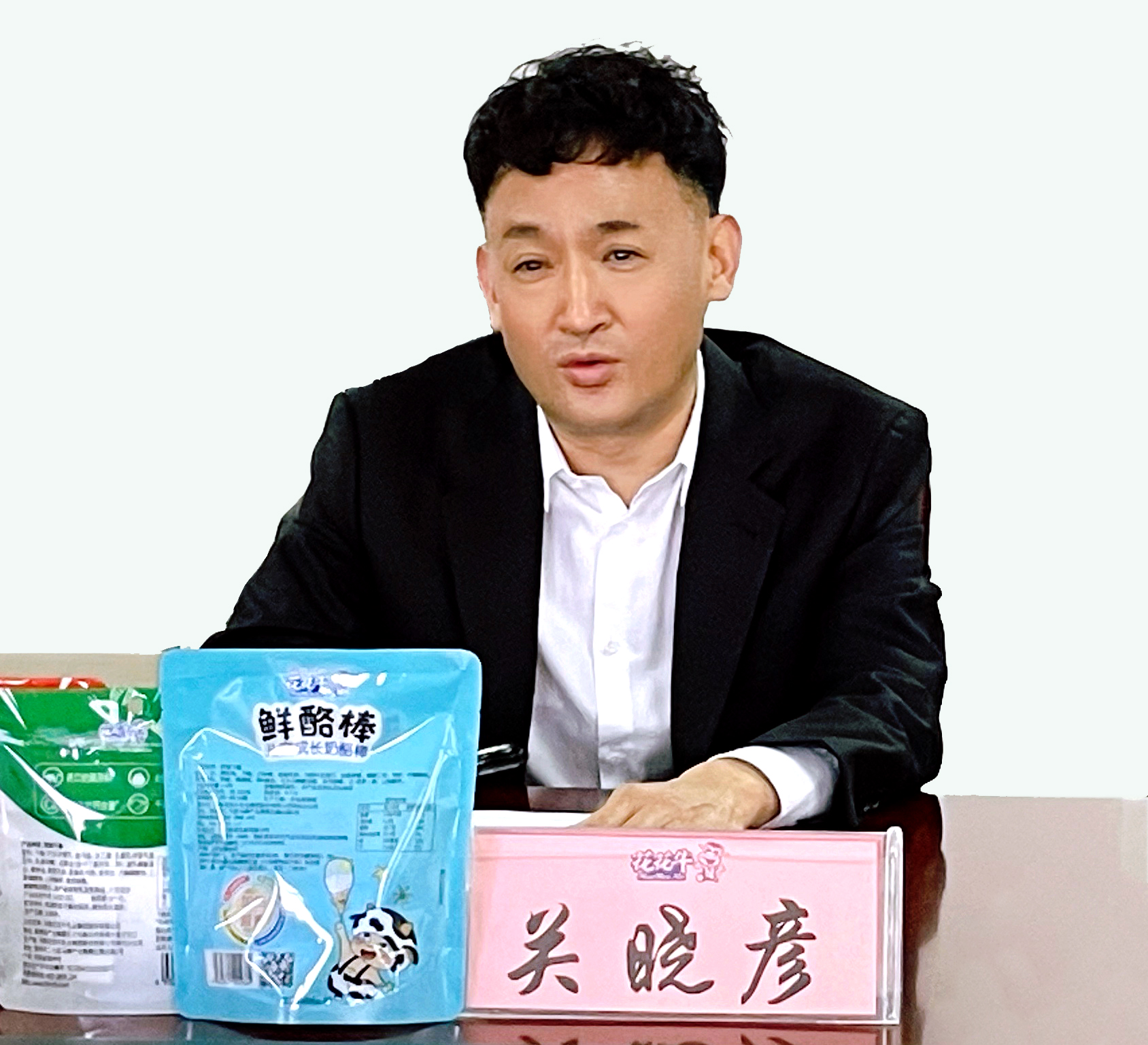 河南省委常委、副省長費(fèi)東斌蒞臨 花花牛乳業(yè)集團(tuán)調(diào)研