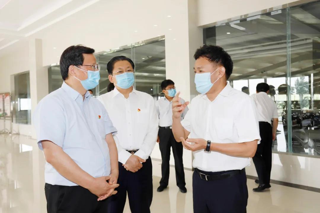 快訊 | 河南省委常委、省紀委書記、省監委主任任正曉蒞臨花花牛乳業集團新蔡瑞亞牧場調研