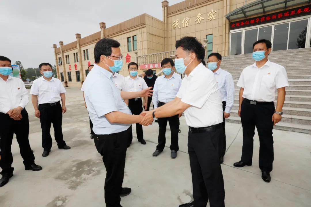 快訊 | 河南省委常委、省紀委書記、省監委主任任正曉蒞臨花花牛乳業集團新蔡瑞亞牧場調研