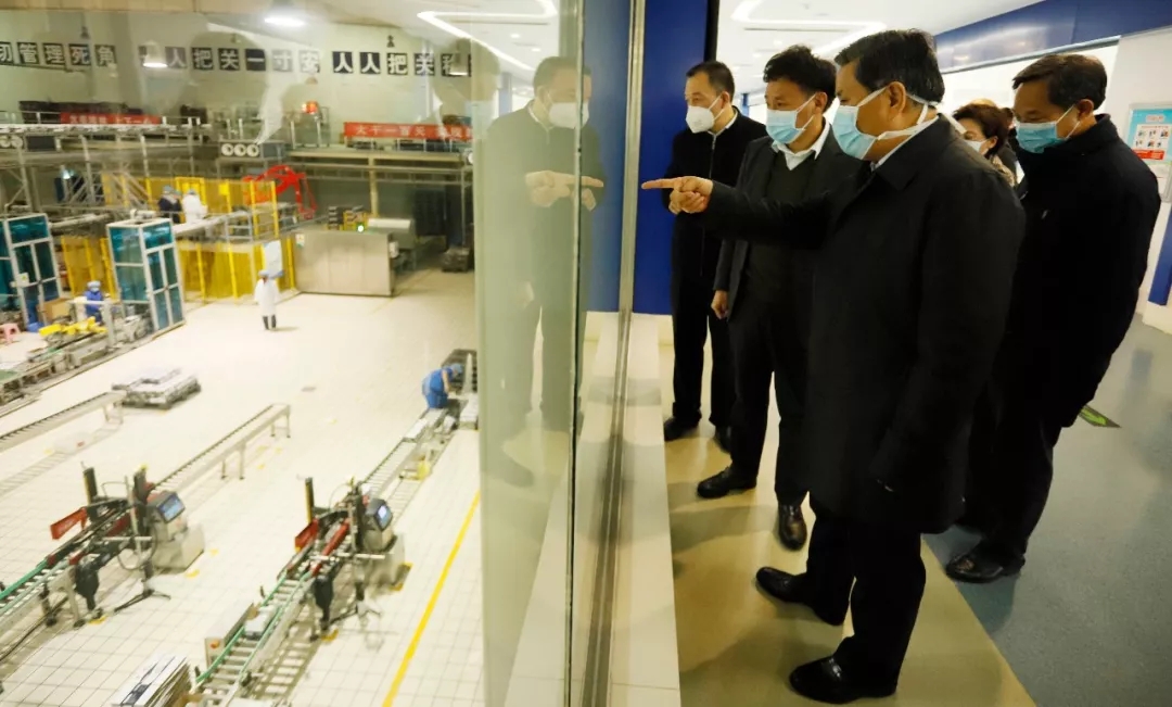 快訊丨河南省副省長(zhǎng)武國(guó)定蒞臨花花牛乳業(yè)集團(tuán)調(diào)研重點(diǎn)保障企業(yè)復(fù)工復(fù)產(chǎn)情況